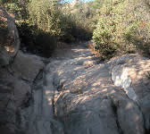 SRT001 Trail between rock walls